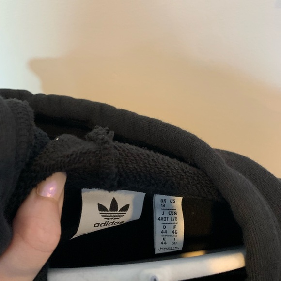 Cropped Adidas Hoodie size Large - Picture 4 of 5